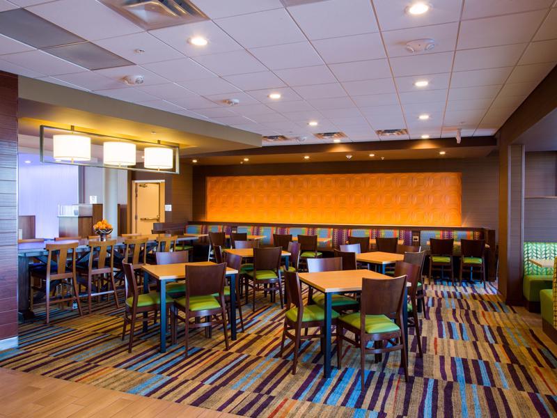 Fairfield Inn & Suites By Marriott Lincoln Southeast Eksteriør bilde