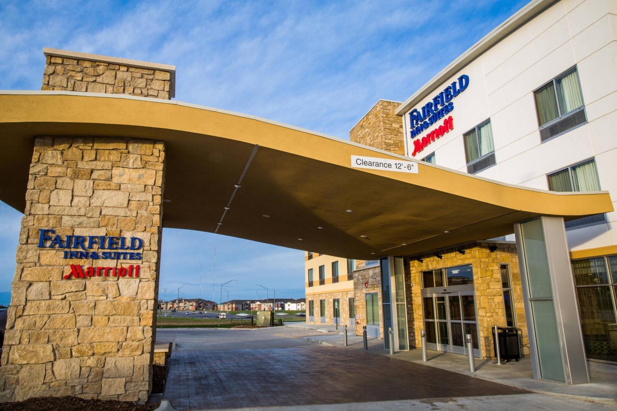 Fairfield Inn & Suites By Marriott Lincoln Southeast Eksteriør bilde