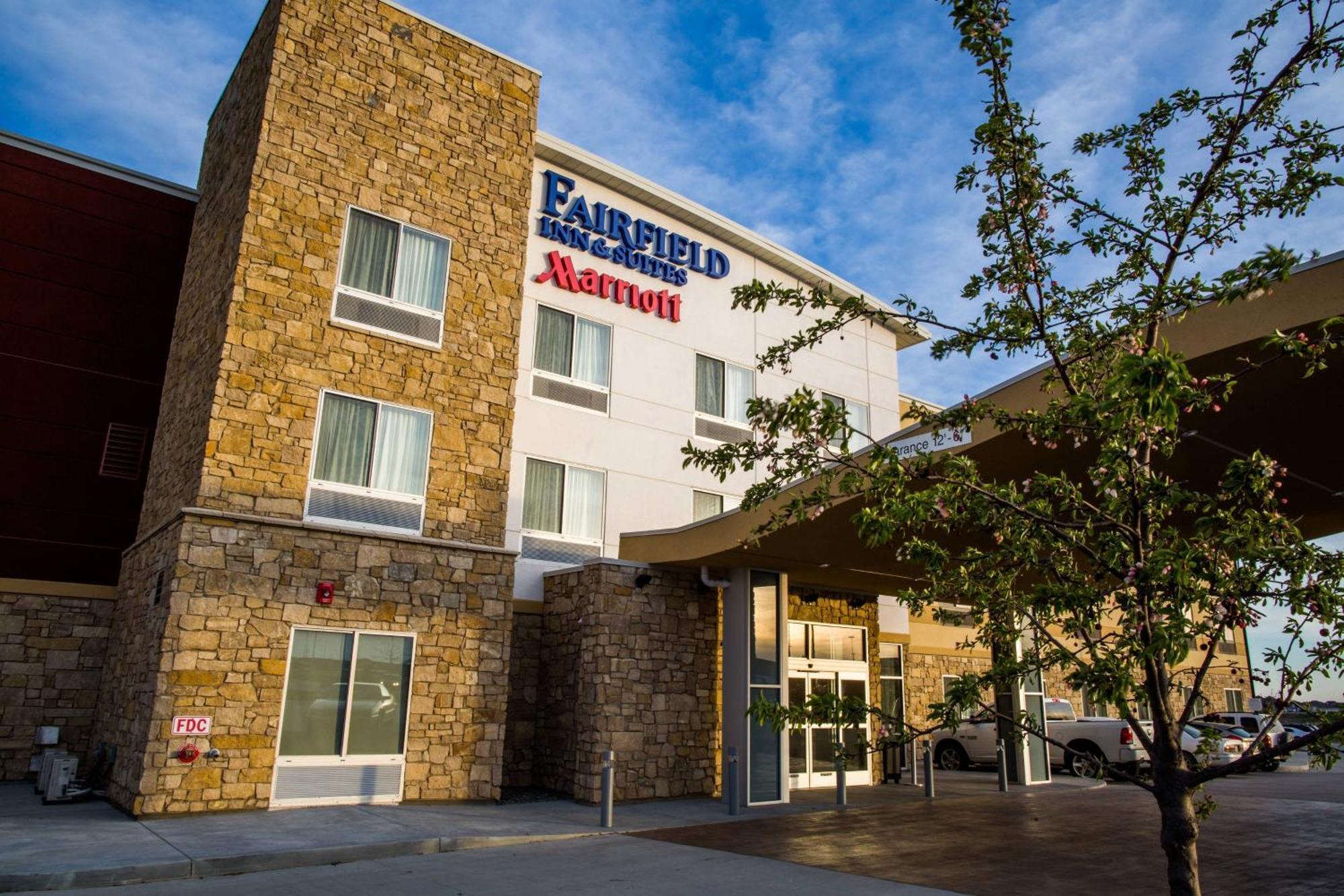Fairfield Inn & Suites By Marriott Lincoln Southeast Eksteriør bilde